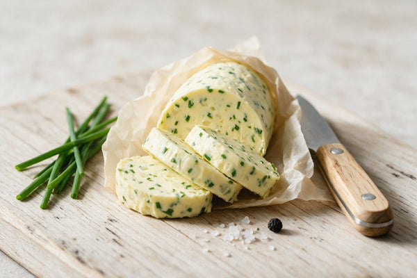 Kräuterbutter selber machen: das richtige Verhältnis - TIROLISH